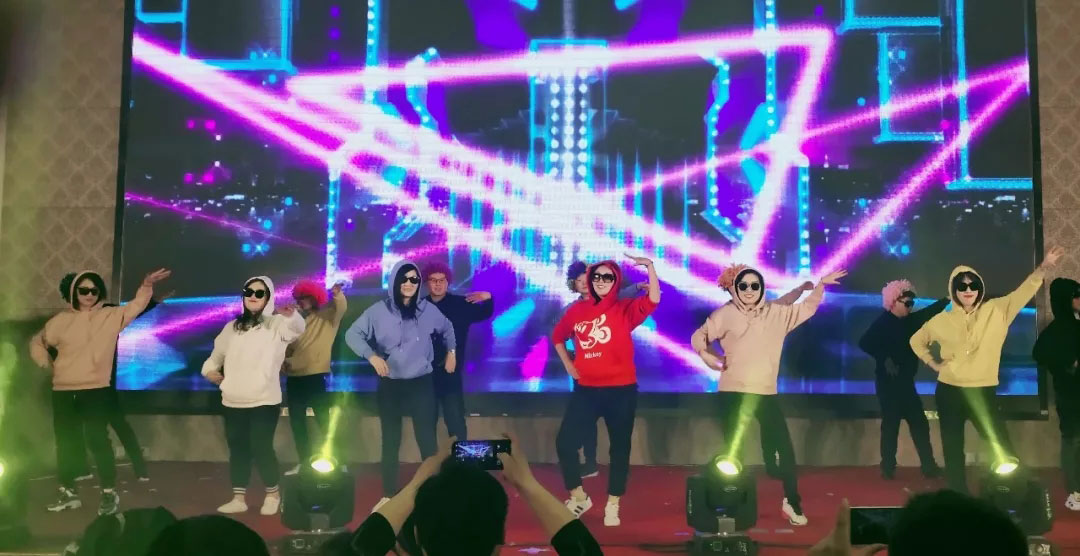 信川年會(huì)慶典|2020卯勁前行 嶄新十年,夢(mèng)想無(wú)限!!