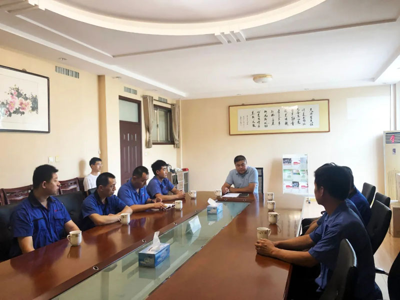 鐵血軍魂，榮耀致敬—信川機械召開慶祝建軍93年暨退伍軍人表彰座談會