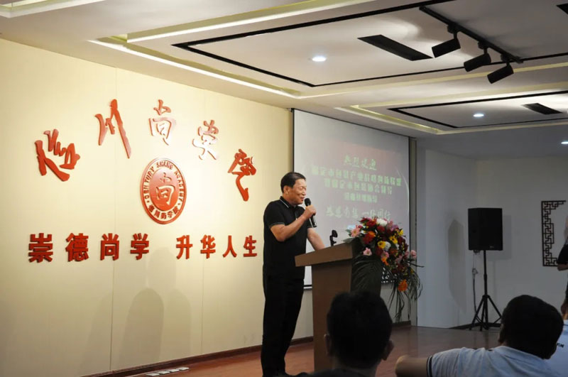 感恩有您，一路同行--熱烈歡迎保定包裝協(xié)會(huì)蒞臨信川參觀指導(dǎo)！