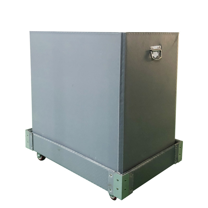 灰色帶輪周轉箱