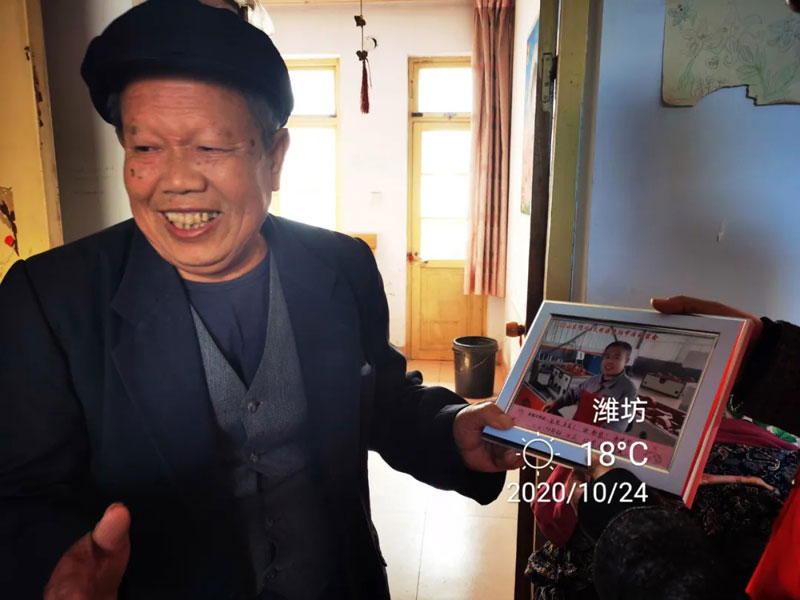 重陽情更濃--信川機械開展重陽節走訪慰問活動