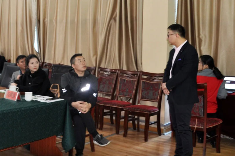 熱烈歡迎華商書院物流包裝聯(lián)盟蒞臨山東天利源參觀交流！